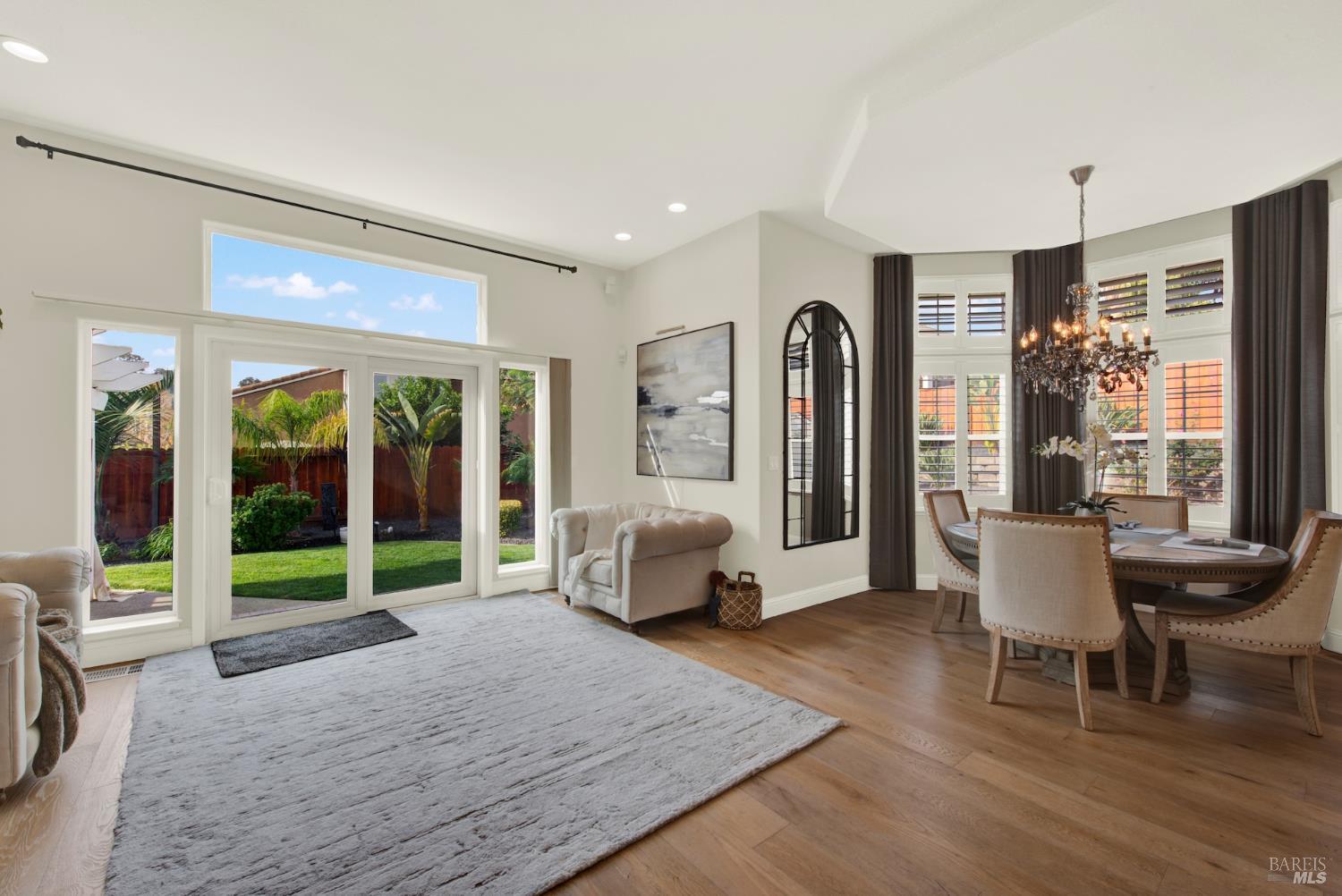 Detail Gallery Image 24 of 94 For 3261 Congressional Cir, Fairfield,  CA 94534 - 5 Beds | 4/1 Baths