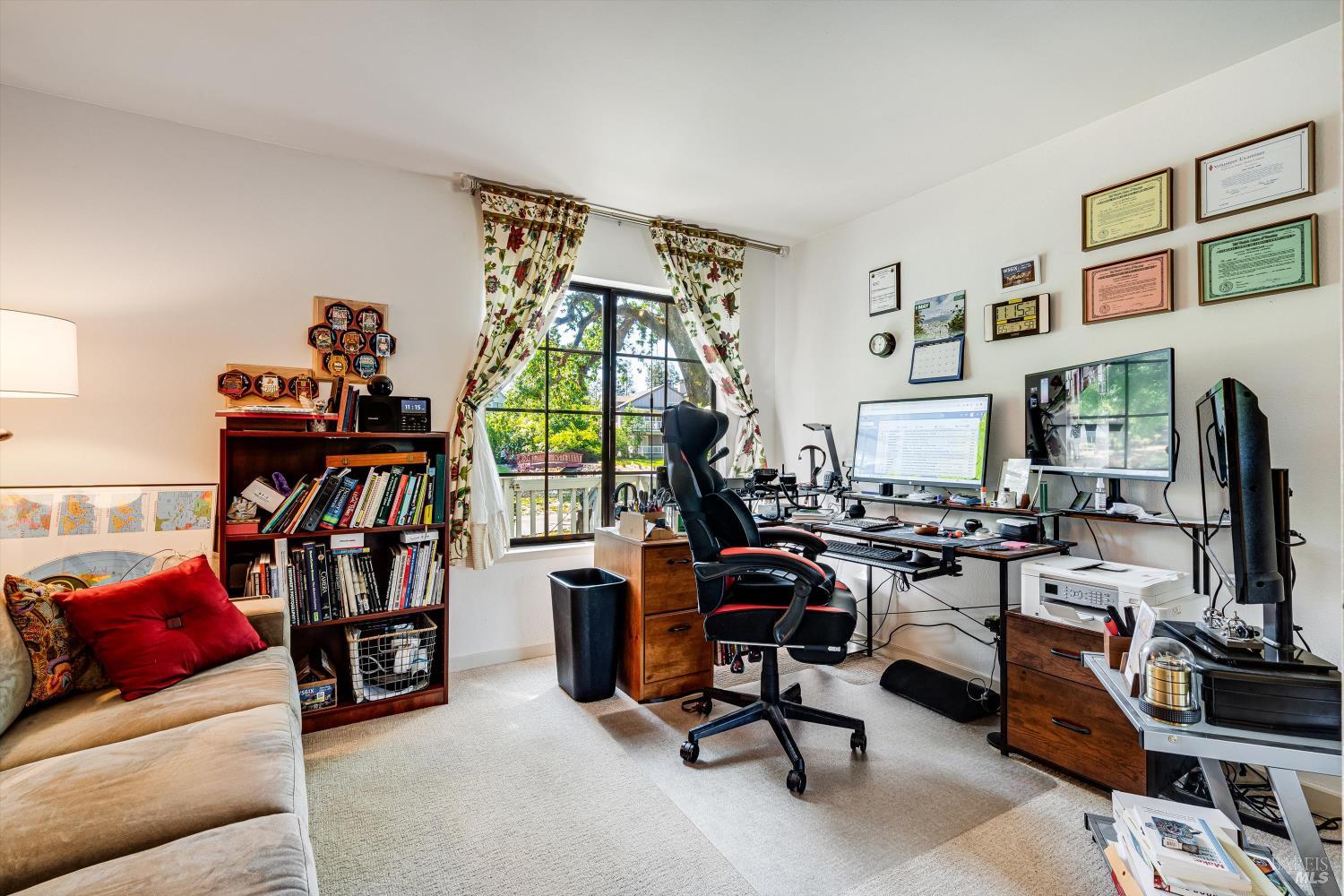 Detail Gallery Image 24 of 36 For 18120 Vassar Ct, Sonoma,  CA 95476 - 3 Beds | 3/1 Baths