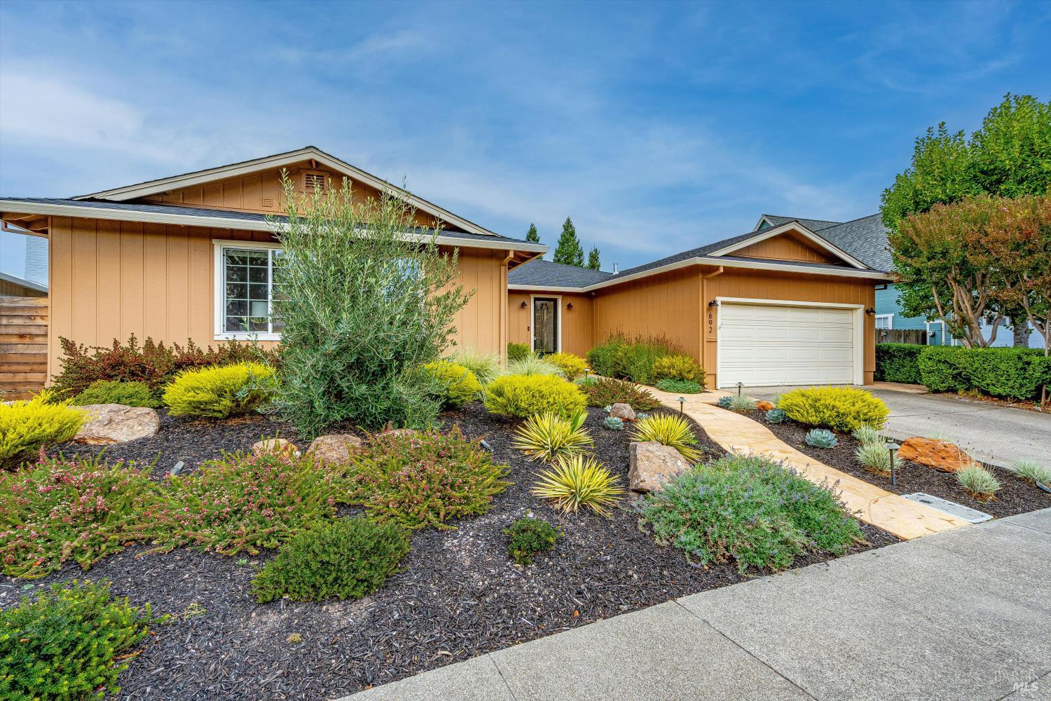 Detail Gallery Image 6 of 49 For 692 Avenue Del Oro Unkn, Sonoma,  CA 95476 - 3 Beds | 2 Baths