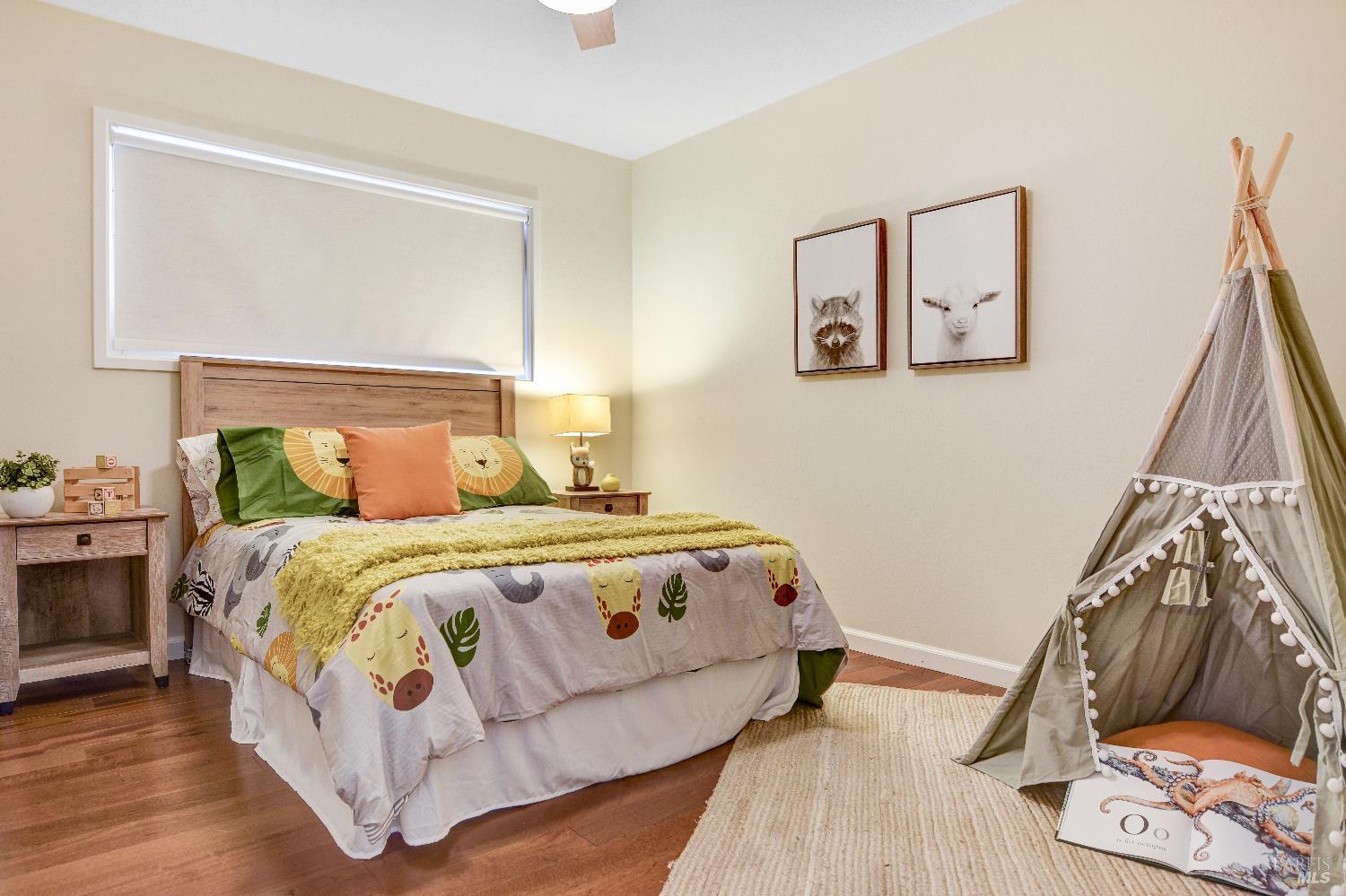 Detail Gallery Image 17 of 36 For 25 Roosevelt Ave, San Rafael,  CA 94903 - 4 Beds | 2/1 Baths