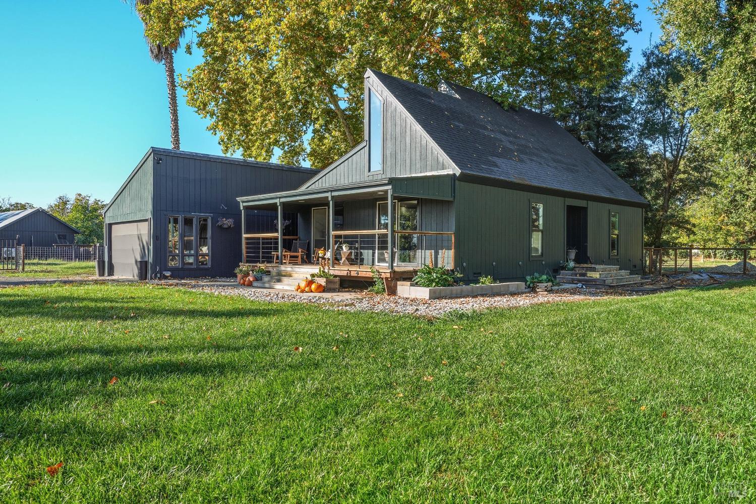 Detail Gallery Image 9 of 76 For 2427 Argonaut Rd, Finley,  CA 95453 - 3 Beds | 2 Baths