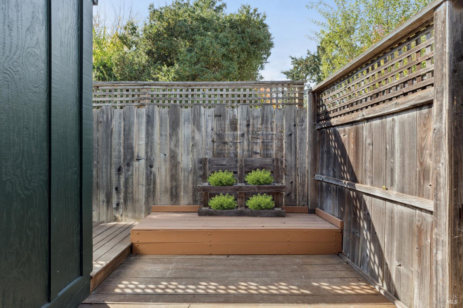 Detail Gallery Image 33 of 42 For 18470 Lucas Ave, Sonoma,  CA 95476 - 2 Beds | 1 Baths