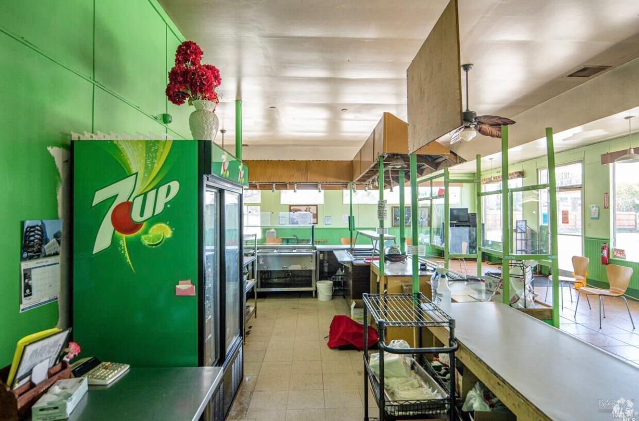 Detail Gallery Image 6 of 18 For 1109 Maple Ave, Vallejo,  CA 94591 - – Beds | – Baths