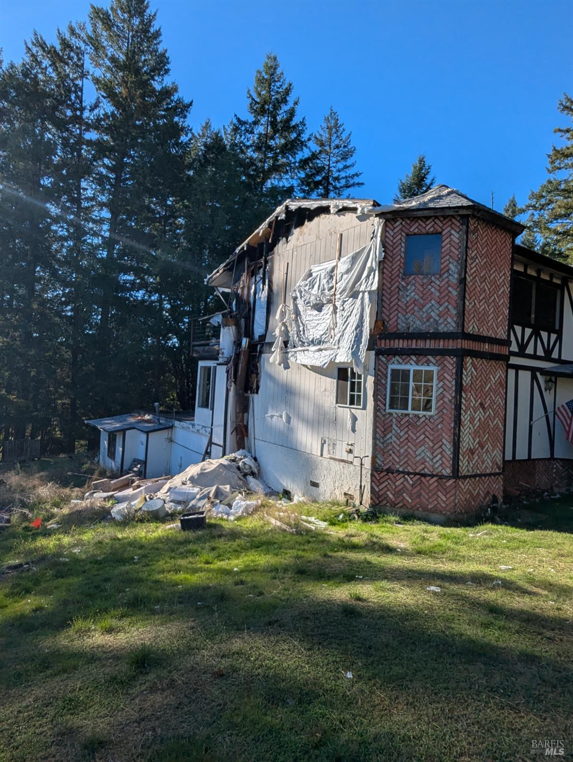 Detail Gallery Image 2 of 53 For 25780 Porro Ct, Willits,  CA 95490 - 3 Beds | 2 Baths