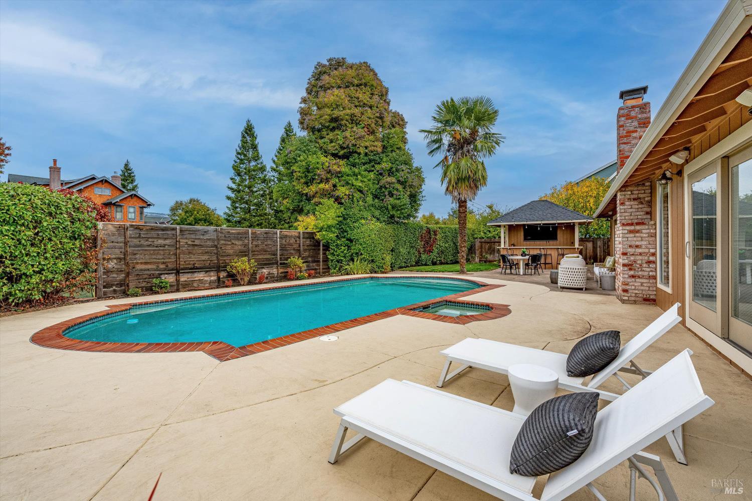 Detail Gallery Image 2 of 49 For 692 Avenue Del Oro Unkn, Sonoma,  CA 95476 - 3 Beds | 2 Baths