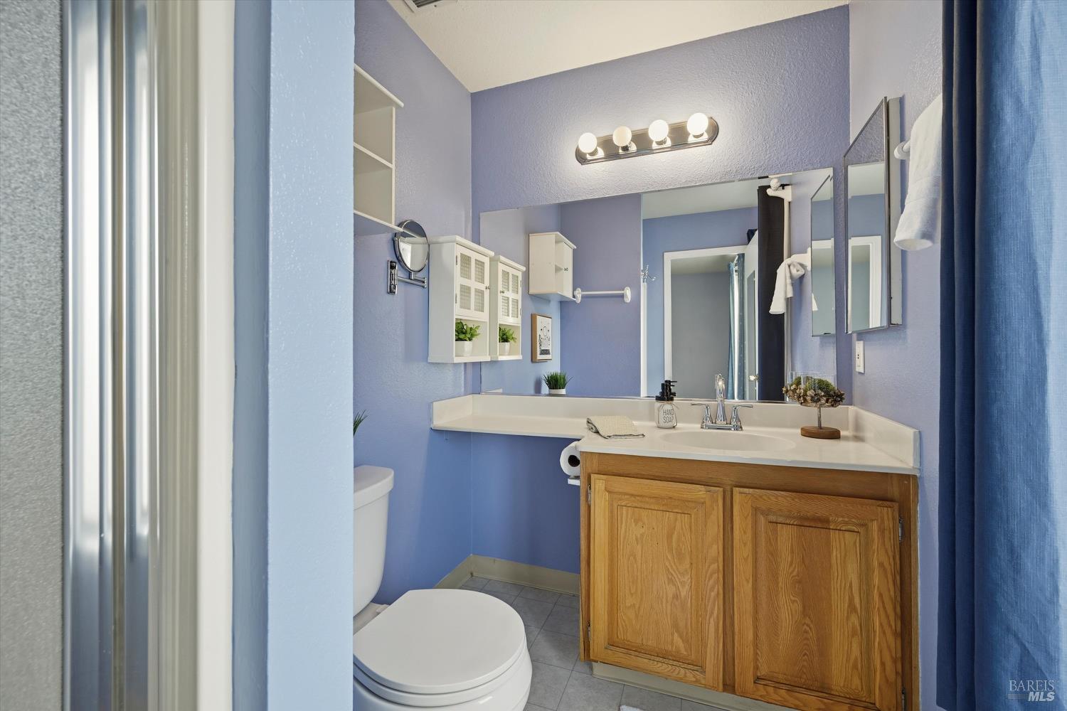 Detail Gallery Image 18 of 36 For 957 Emily Ave, Rohnert Park,  CA 94928 - 3 Beds | 2 Baths