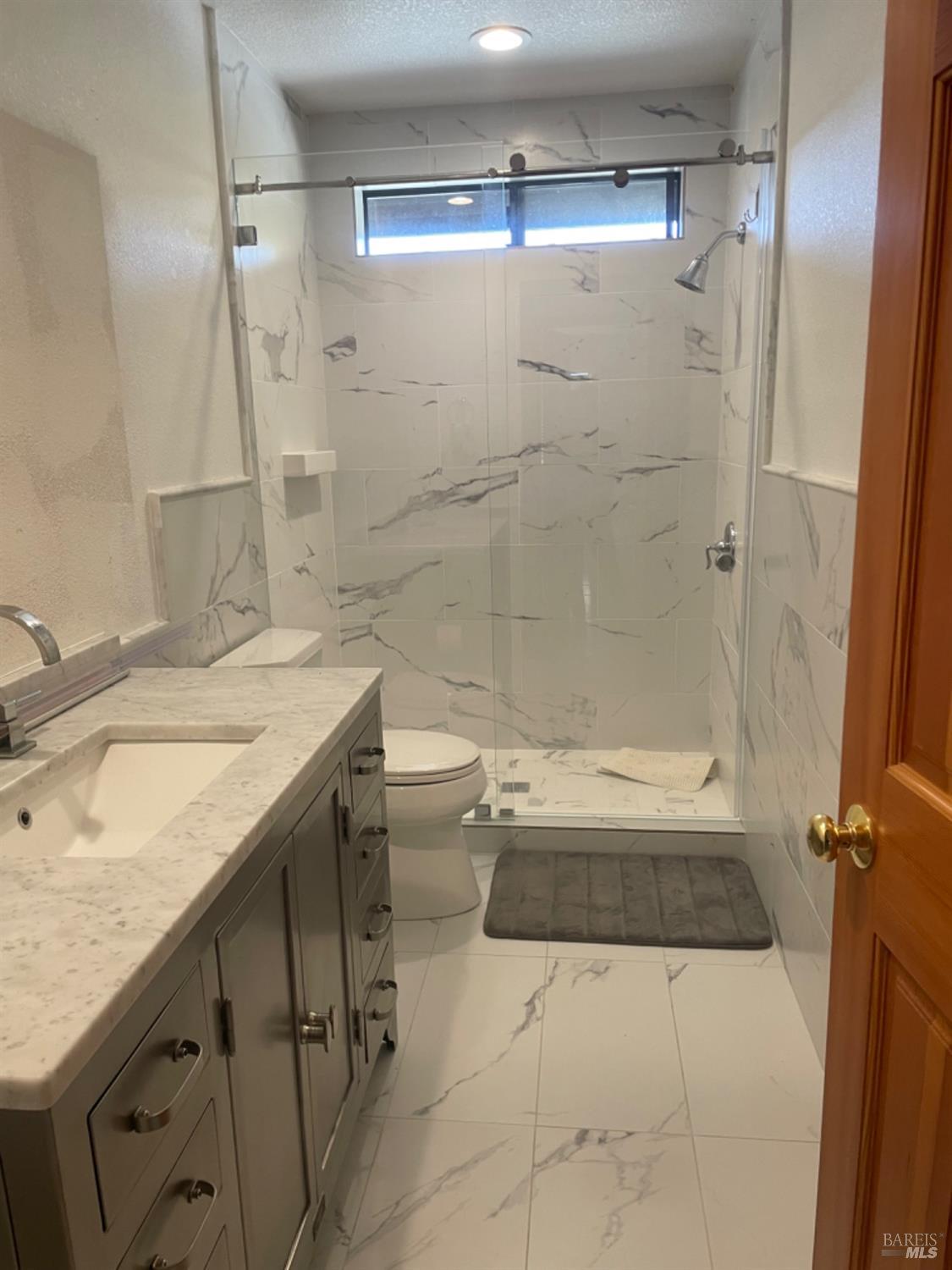 Detail Gallery Image 15 of 45 For 7490 Walnut Ln, Lower Lake,  CA 95457 - 3 Beds | 2/1 Baths