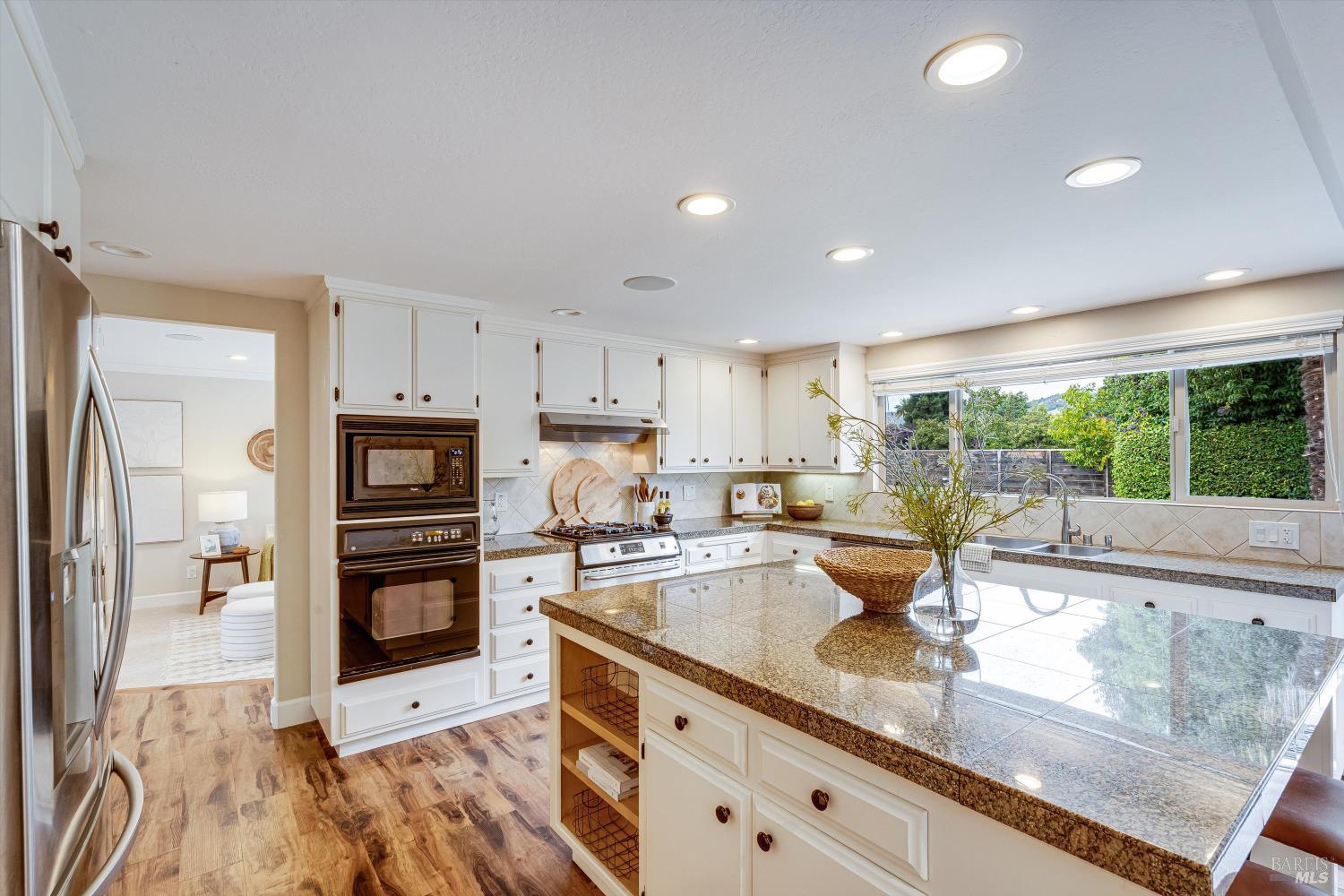 Detail Gallery Image 24 of 49 For 692 Avenue Del Oro Unkn, Sonoma,  CA 95476 - 3 Beds | 2 Baths
