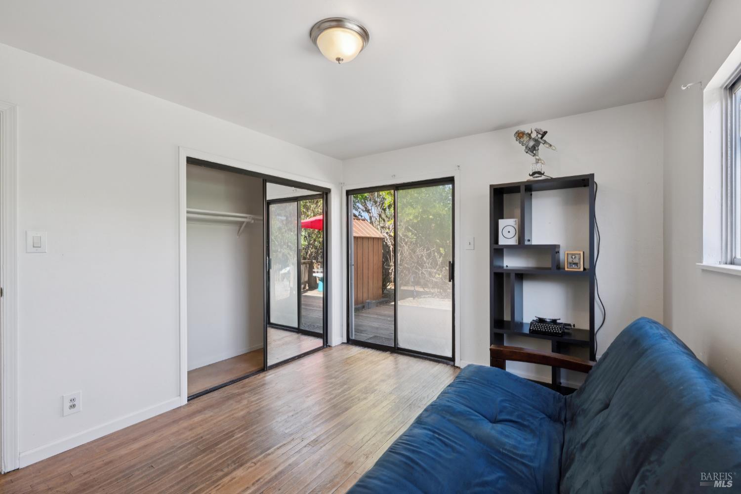 Detail Gallery Image 30 of 54 For 709 W 8th St, Santa Rosa,  CA 95401 - 3 Beds | 2 Baths