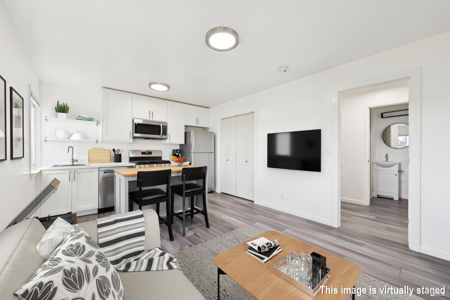 Detail Gallery Image 33 of 42 For 16 Dutton Ct, Sausalito,  CA 94965 - – Beds | – Baths