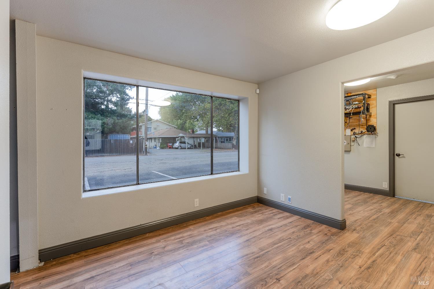 Detail Gallery Image 9 of 24 For 550 Talmage Rd, Ukiah,  CA 95482 - – Beds | – Baths