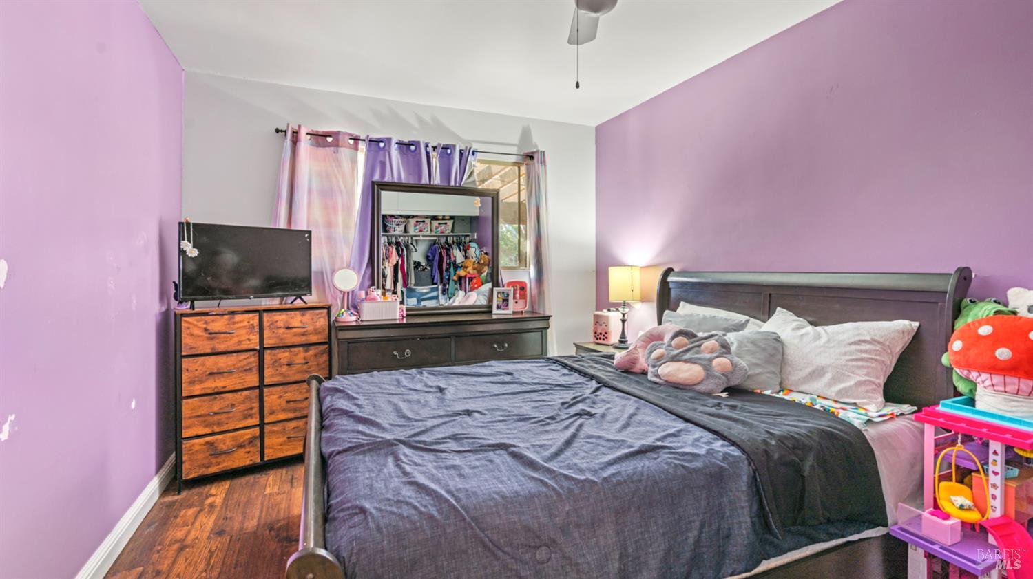 Detail Gallery Image 15 of 29 For 571 Greenwood Dr, Vacaville,  CA 95687 - 4 Beds | 2 Baths