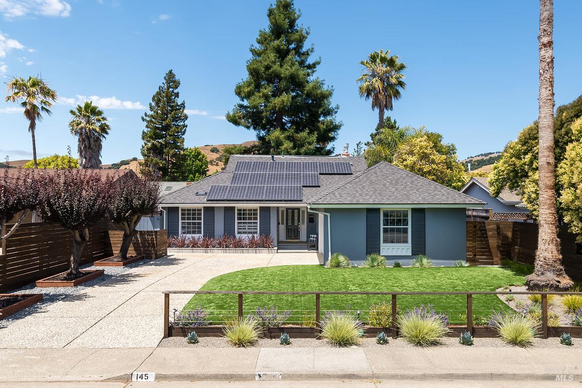 Detail Gallery Image 28 of 44 For 145 San Carlos Way, Novato,  CA 94945 - 4 Beds | 2 Baths