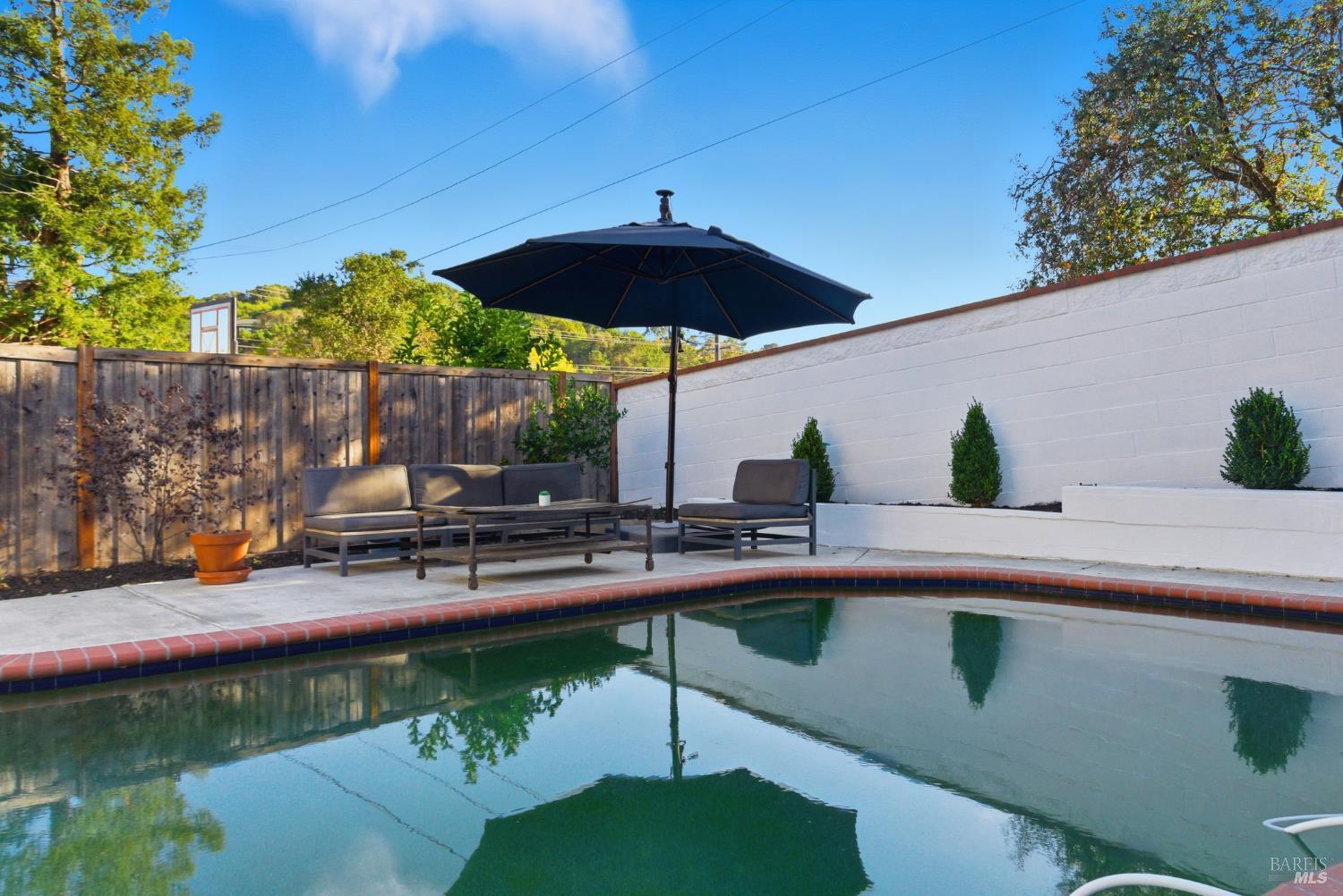 Detail Gallery Image 26 of 26 For 506 Cedar Hill Dr, San Rafael,  CA 94903 - 3 Beds | 2/1 Baths