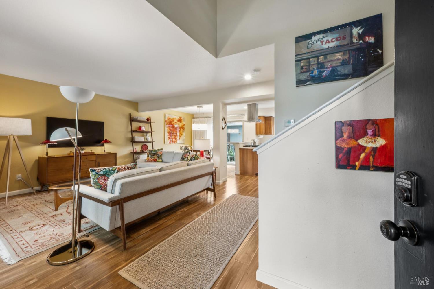 Detail Gallery Image 4 of 32 For 19167 Robinson Rd #Y,  Sonoma,  CA 95476 - 2 Beds | 1/1 Baths