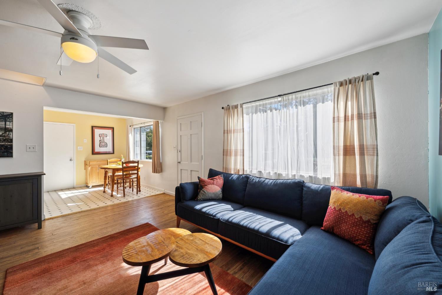 Detail Gallery Image 11 of 54 For 709 W 8th St, Santa Rosa,  CA 95401 - 3 Beds | 2 Baths