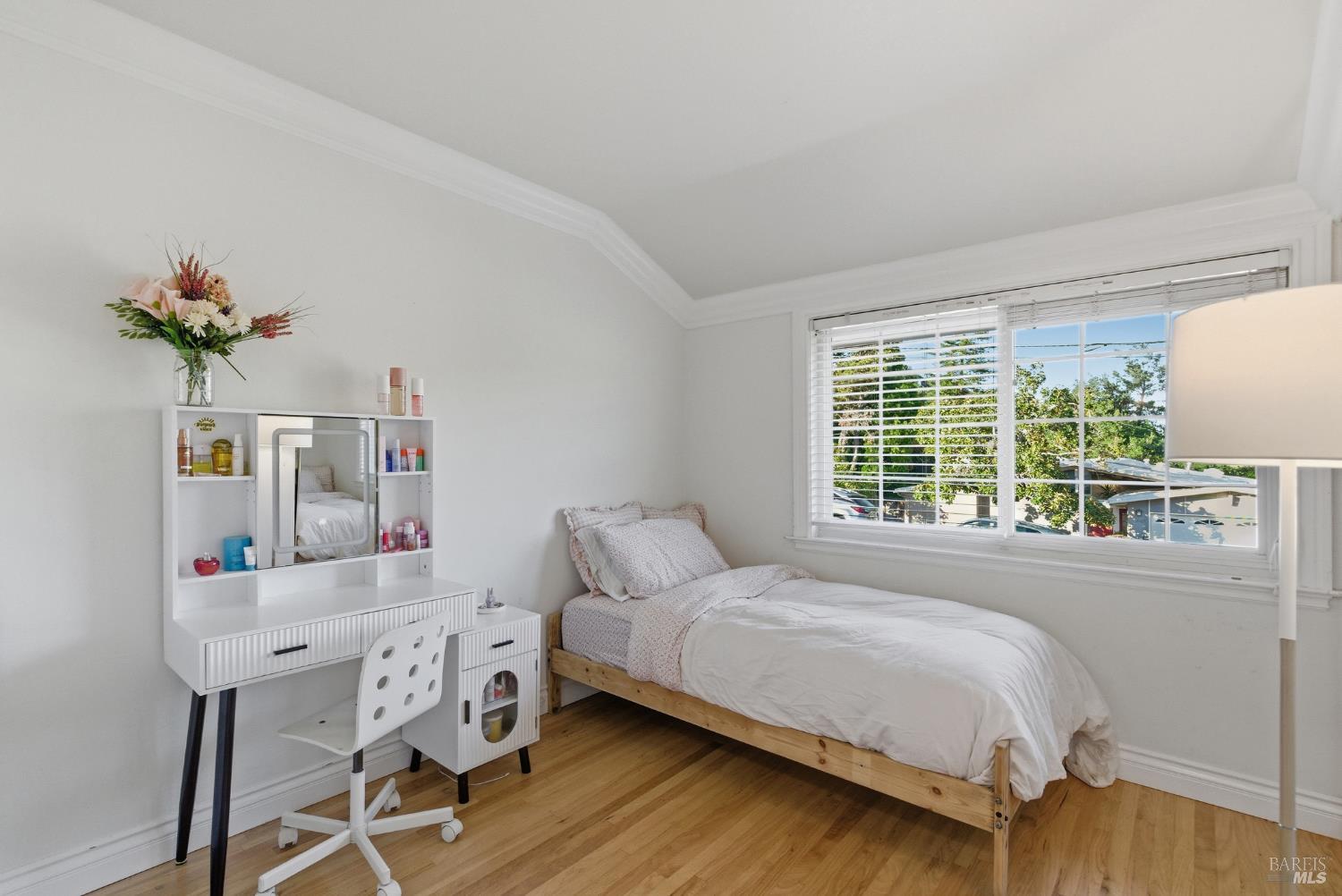 Detail Gallery Image 21 of 26 For 506 Cedar Hill Dr, San Rafael,  CA 94903 - 3 Beds | 2/1 Baths