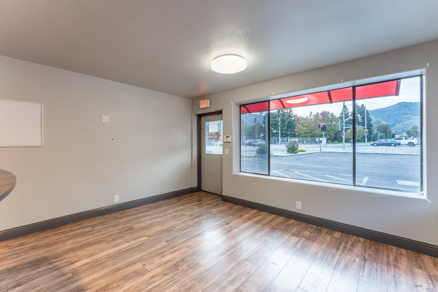 Detail Gallery Image 7 of 24 For 550 Talmage Rd, Ukiah,  CA 95482 - – Beds | – Baths