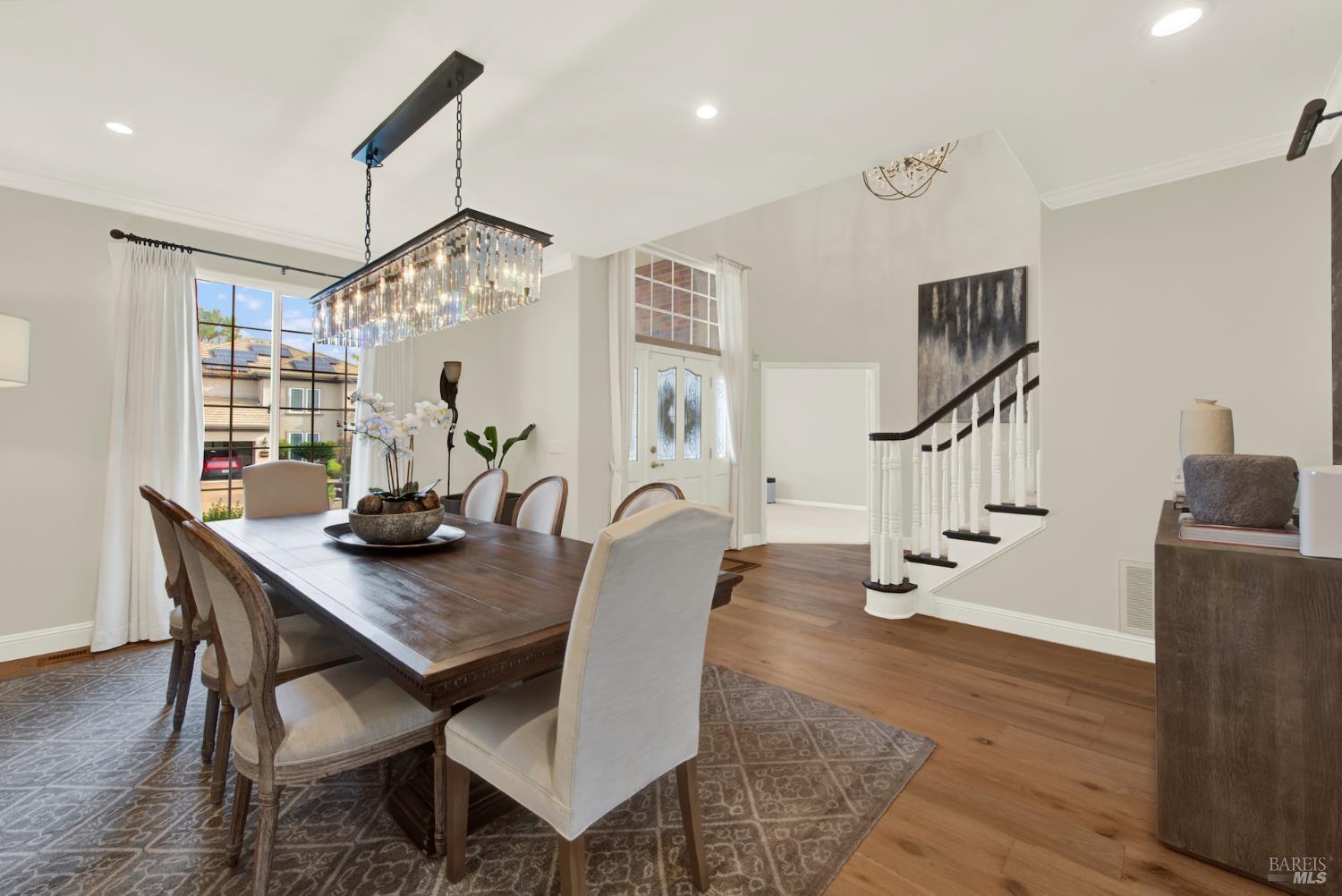 Detail Gallery Image 16 of 94 For 3261 Congressional Cir, Fairfield,  CA 94534 - 5 Beds | 4/1 Baths