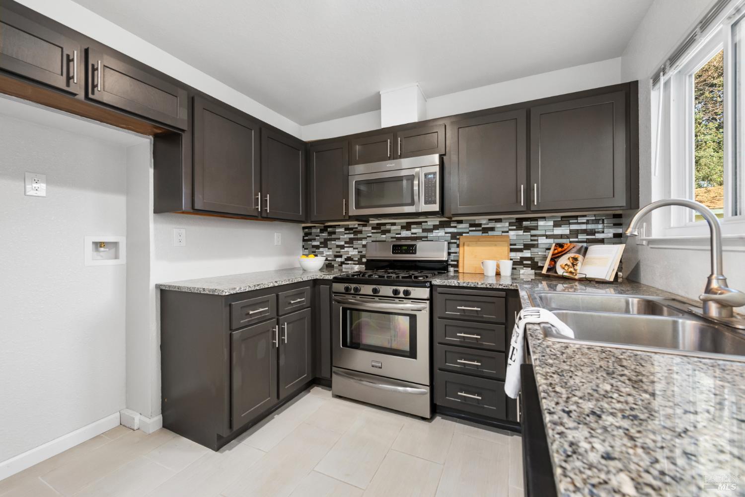 Detail Gallery Image 23 of 43 For 1944 Diamond Way, Fairfield,  CA 94533 - 3 Beds | 2 Baths