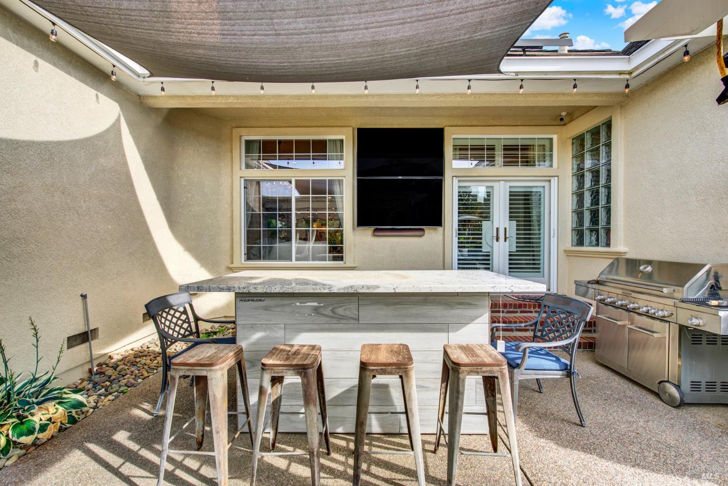 Detail Gallery Image 75 of 94 For 3261 Congressional Cir, Fairfield,  CA 94534 - 5 Beds | 4/1 Baths