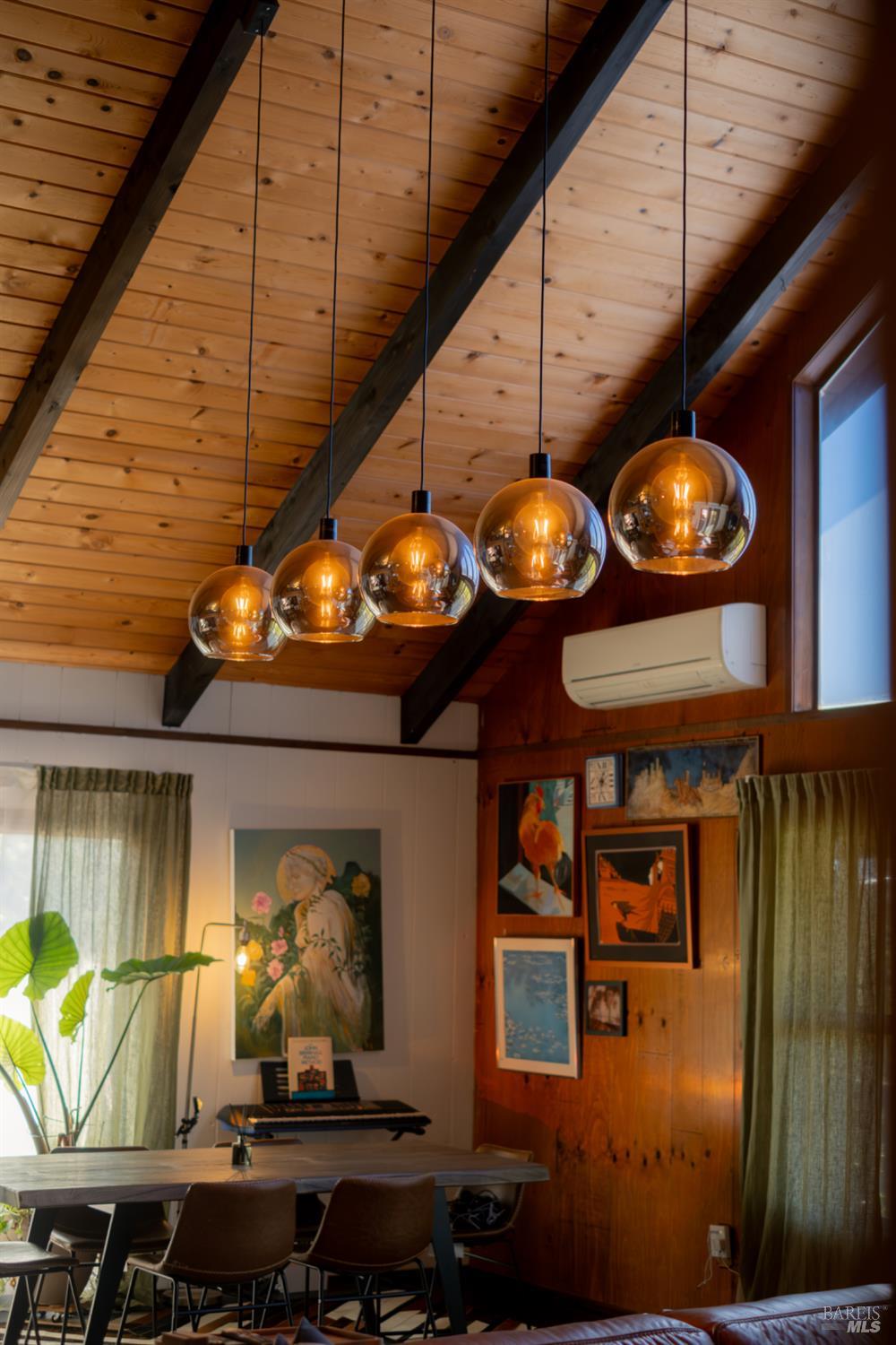 Detail Gallery Image 7 of 49 For 18279 Hidden Valley Rd, Hidden Valley Lake,  CA 95467 - 3 Beds | 2 Baths