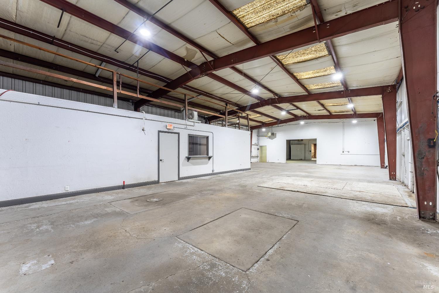 Detail Gallery Image 13 of 24 For 550 Talmage Rd, Ukiah,  CA 95482 - – Beds | – Baths