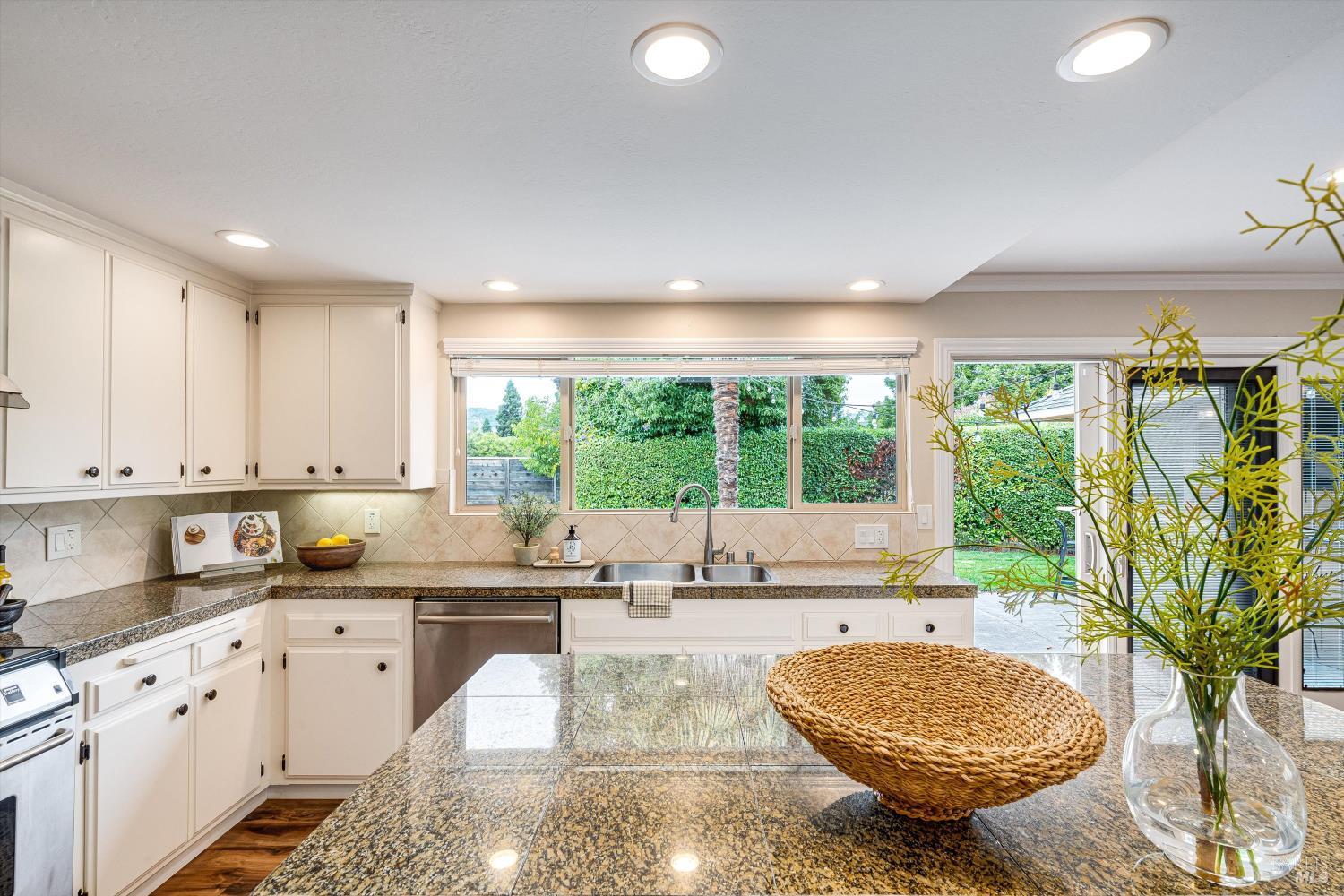 Detail Gallery Image 25 of 49 For 692 Avenue Del Oro Unkn, Sonoma,  CA 95476 - 3 Beds | 2 Baths