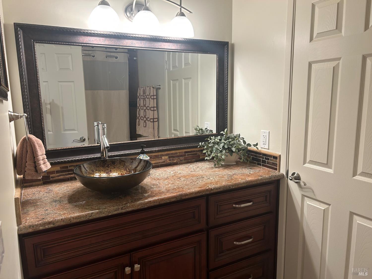 Detail Gallery Image 12 of 13 For 6553 Meadowridge Dr, Santa Rosa,  CA 95409 - 2 Beds | 2 Baths