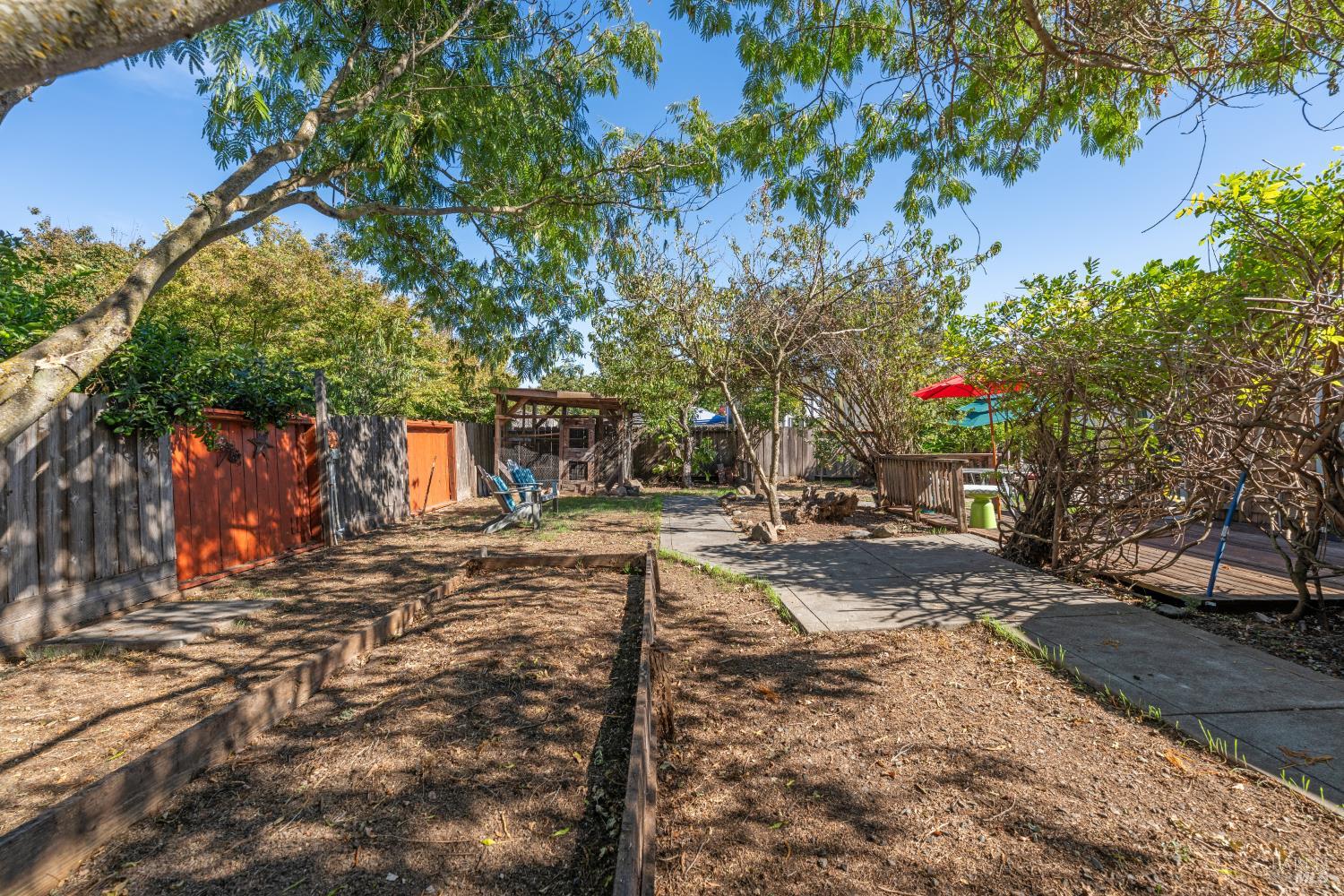 Detail Gallery Image 47 of 54 For 709 W 8th St, Santa Rosa,  CA 95401 - 3 Beds | 2 Baths