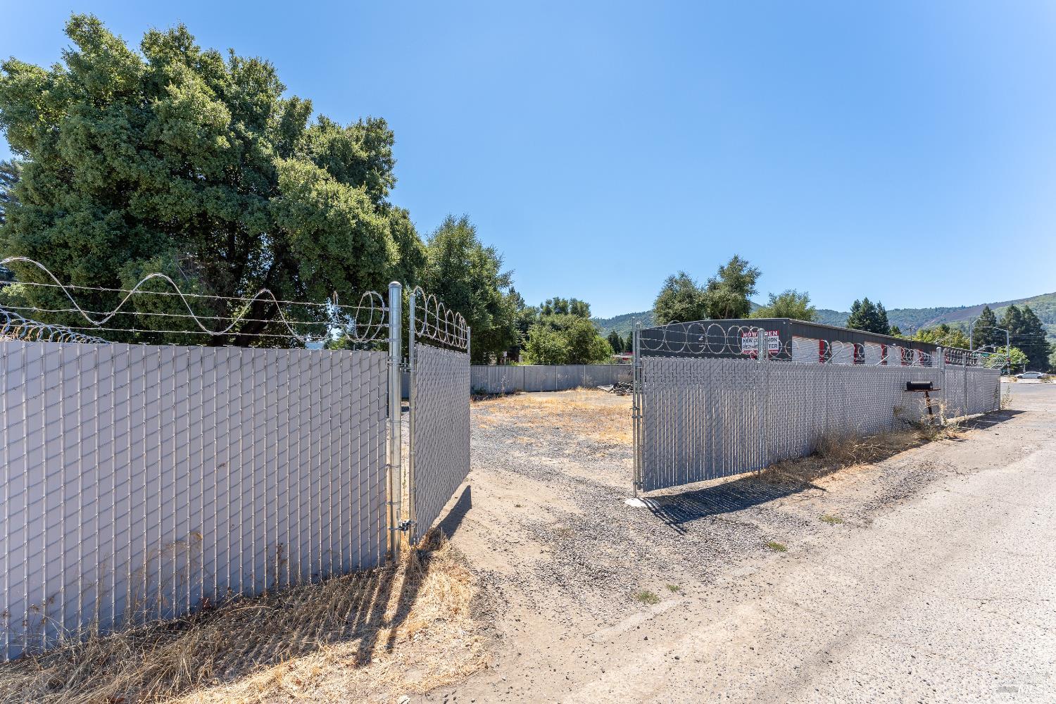 Detail Gallery Image 5 of 24 For 550 Talmage Rd, Ukiah,  CA 95482 - – Beds | – Baths