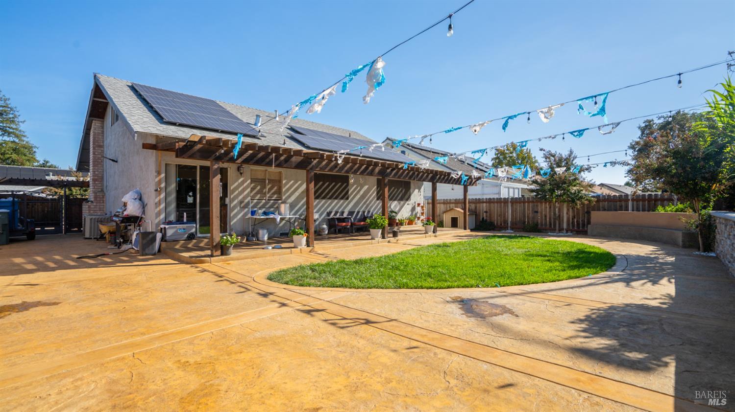 Detail Gallery Image 24 of 29 For 571 Greenwood Dr, Vacaville,  CA 95687 - 4 Beds | 2 Baths