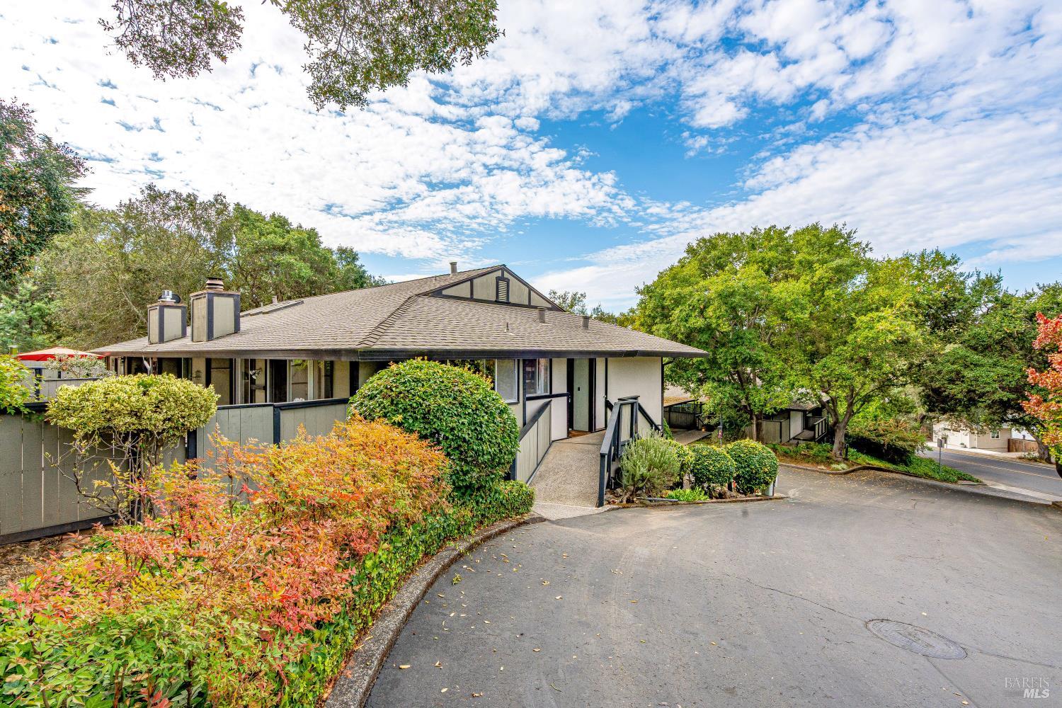 Detail Gallery Image 18 of 22 For 1022 East Ave, Napa,  CA 94559 - 2 Beds | 2 Baths