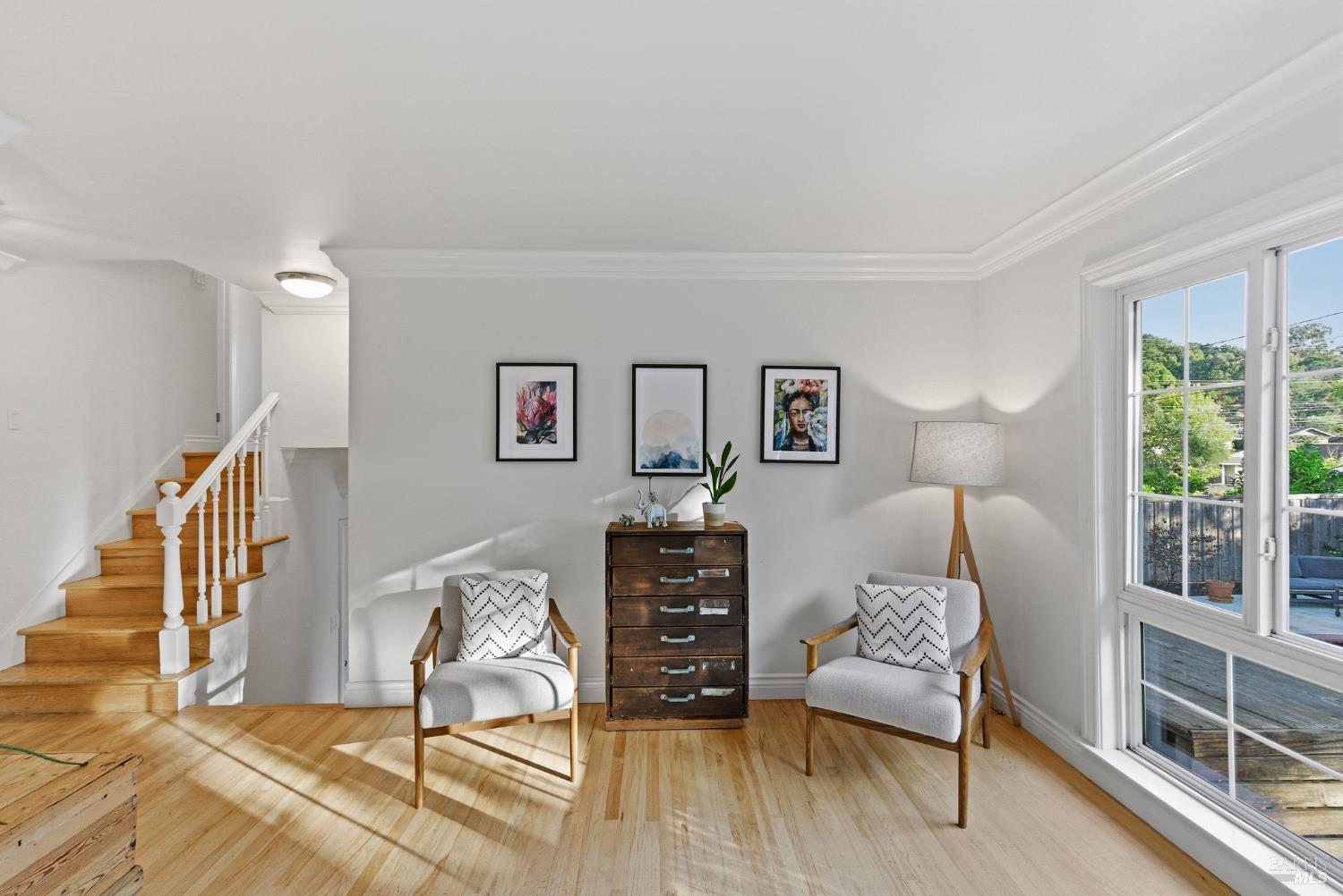 Detail Gallery Image 5 of 26 For 506 Cedar Hill Dr, San Rafael,  CA 94903 - 3 Beds | 2/1 Baths