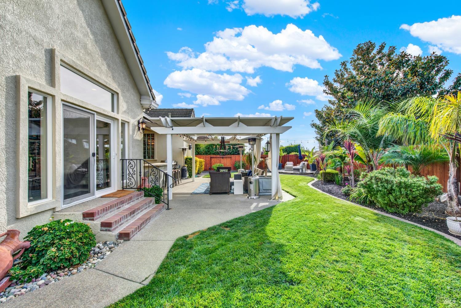 Detail Gallery Image 71 of 94 For 3261 Congressional Cir, Fairfield,  CA 94534 - 5 Beds | 4/1 Baths