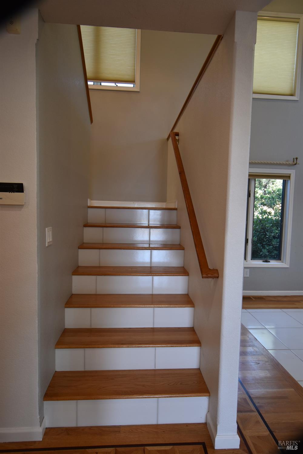 Detail Gallery Image 12 of 45 For 7490 Walnut Ln, Lower Lake,  CA 95457 - 3 Beds | 2/1 Baths