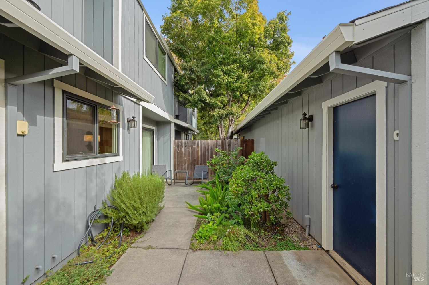 Detail Gallery Image 25 of 32 For 19167 Robinson Rd #Y,  Sonoma,  CA 95476 - 2 Beds | 1/1 Baths