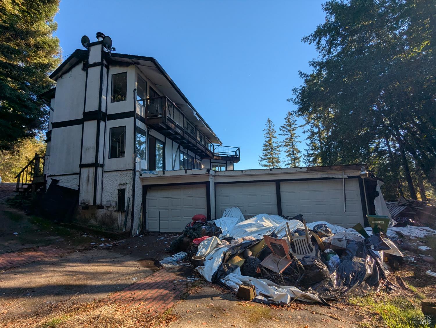 Detail Gallery Image 7 of 53 For 25780 Porro Ct, Willits,  CA 95490 - 3 Beds | 2 Baths