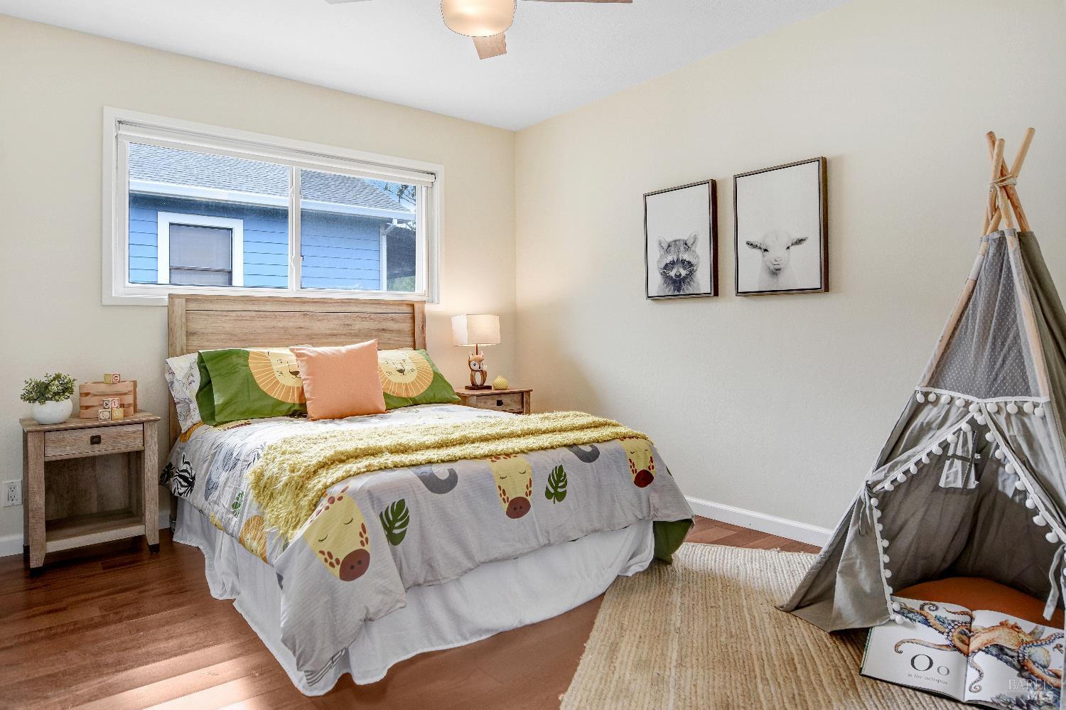 Detail Gallery Image 18 of 36 For 25 Roosevelt Ave, San Rafael,  CA 94903 - 4 Beds | 2/1 Baths