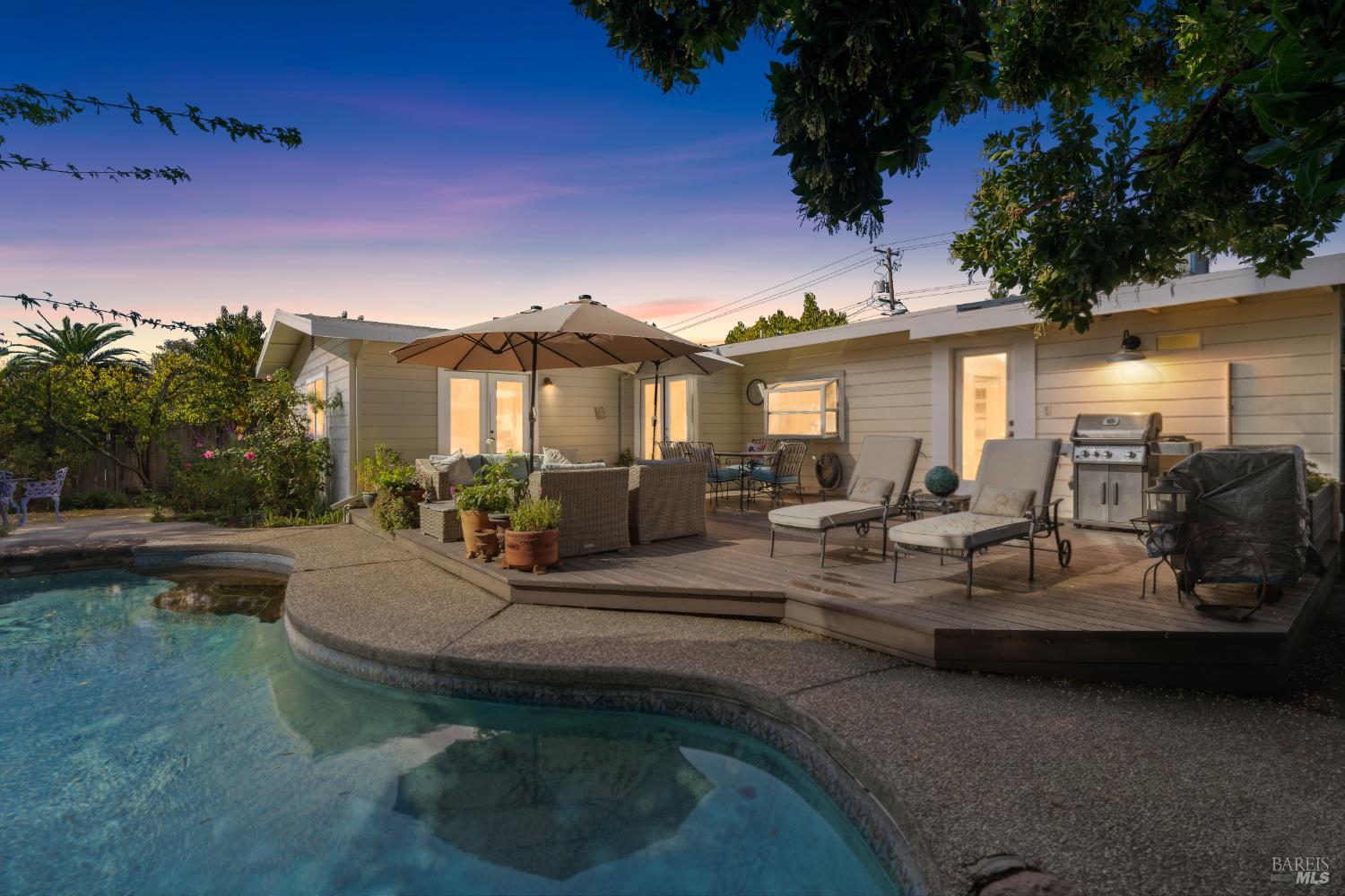 Detail Gallery Image 30 of 47 For 257 Perkins St, Sonoma,  CA 95476 - 3 Beds | 2 Baths