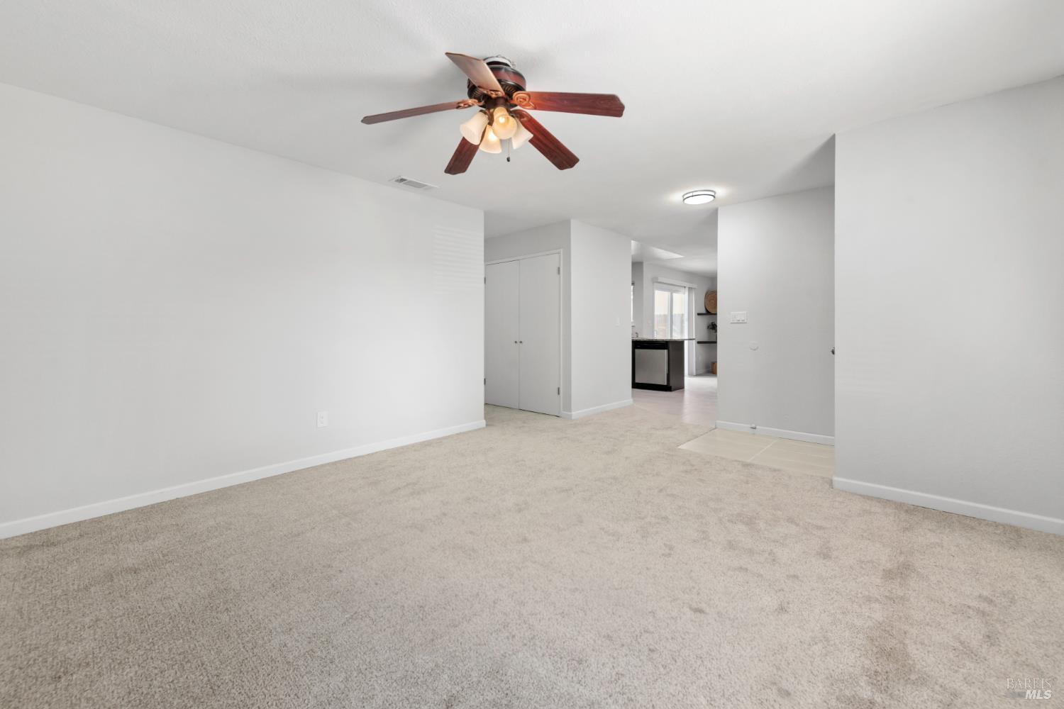 Detail Gallery Image 15 of 43 For 1944 Diamond Way, Fairfield,  CA 94533 - 3 Beds | 2 Baths