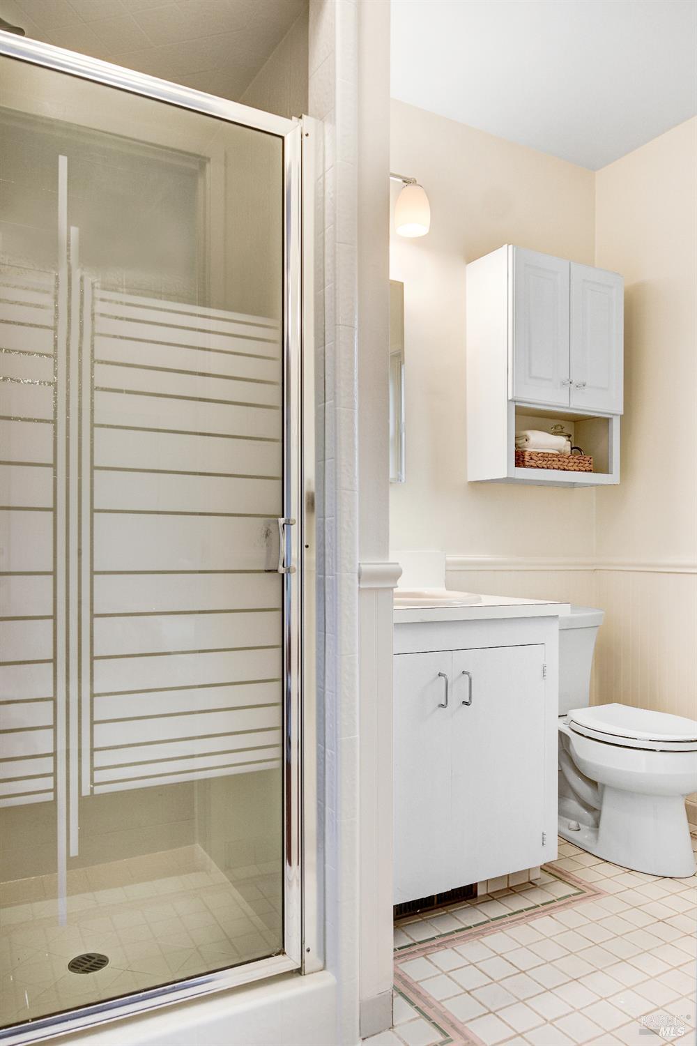 Detail Gallery Image 21 of 36 For 25 Roosevelt Ave, San Rafael,  CA 94903 - 4 Beds | 2/1 Baths