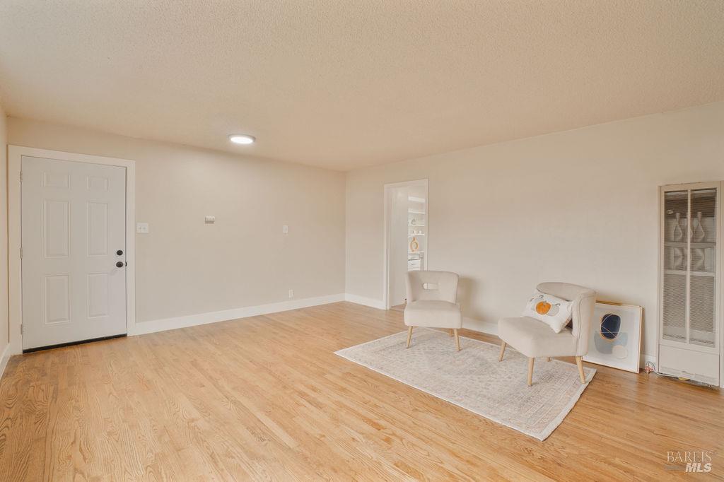 Detail Gallery Image 5 of 30 For 1005 Atherton St, Vallejo,  CA 94590 - 2 Beds | 1 Baths