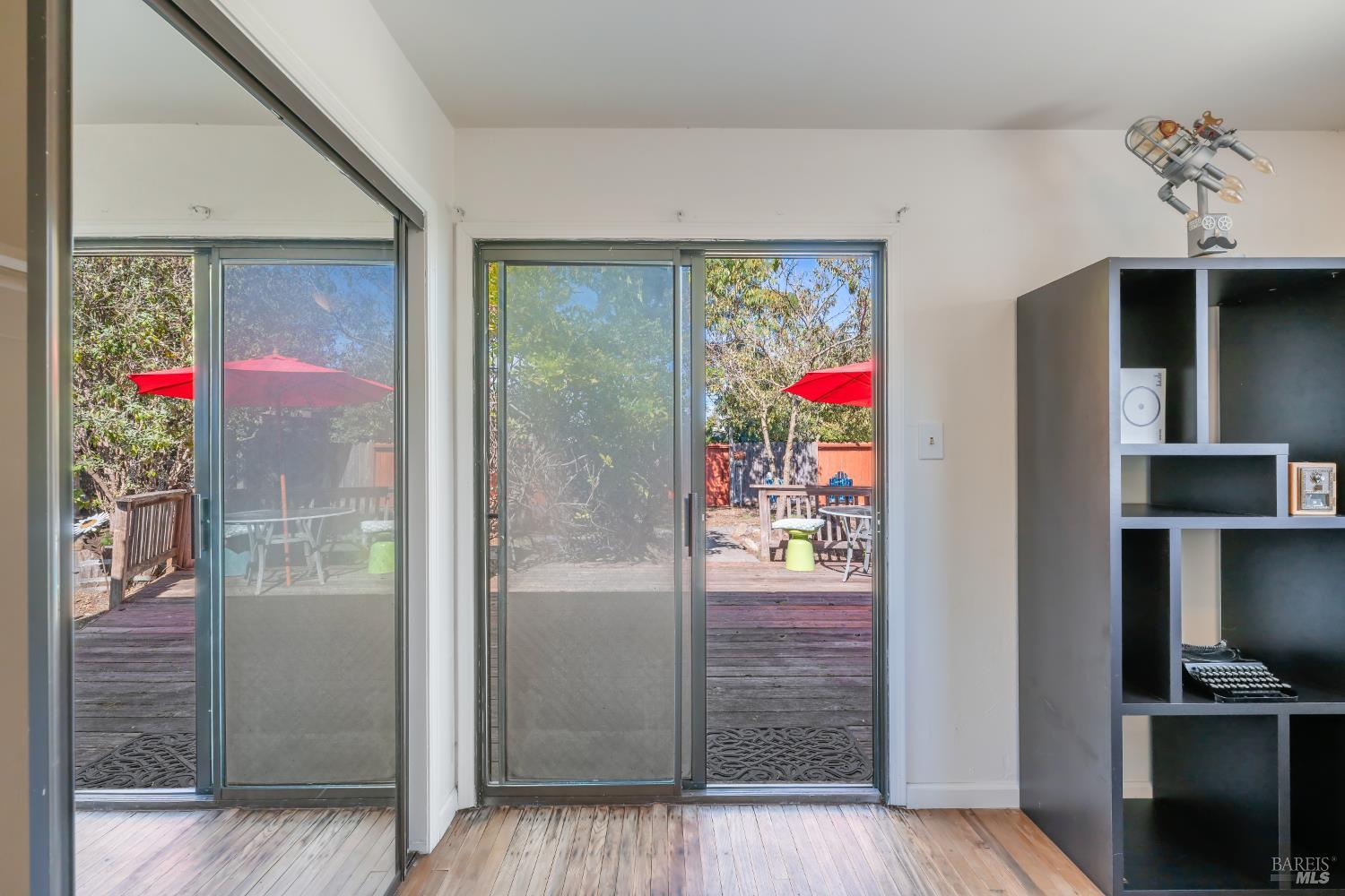 Detail Gallery Image 32 of 54 For 709 W 8th St, Santa Rosa,  CA 95401 - 3 Beds | 2 Baths