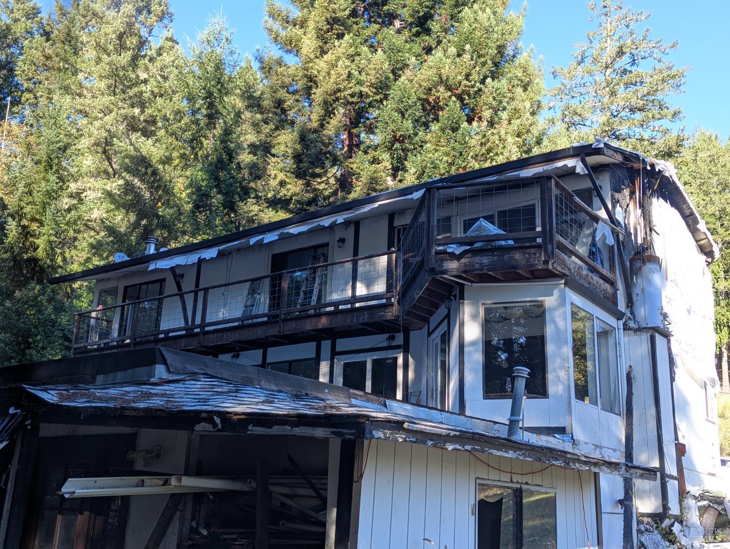 Detail Gallery Image 4 of 53 For 25780 Porro Ct, Willits,  CA 95490 - 3 Beds | 2 Baths