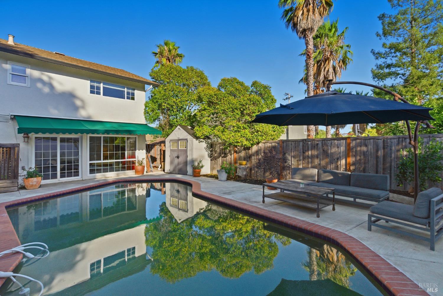 Detail Gallery Image 24 of 26 For 506 Cedar Hill Dr, San Rafael,  CA 94903 - 3 Beds | 2/1 Baths