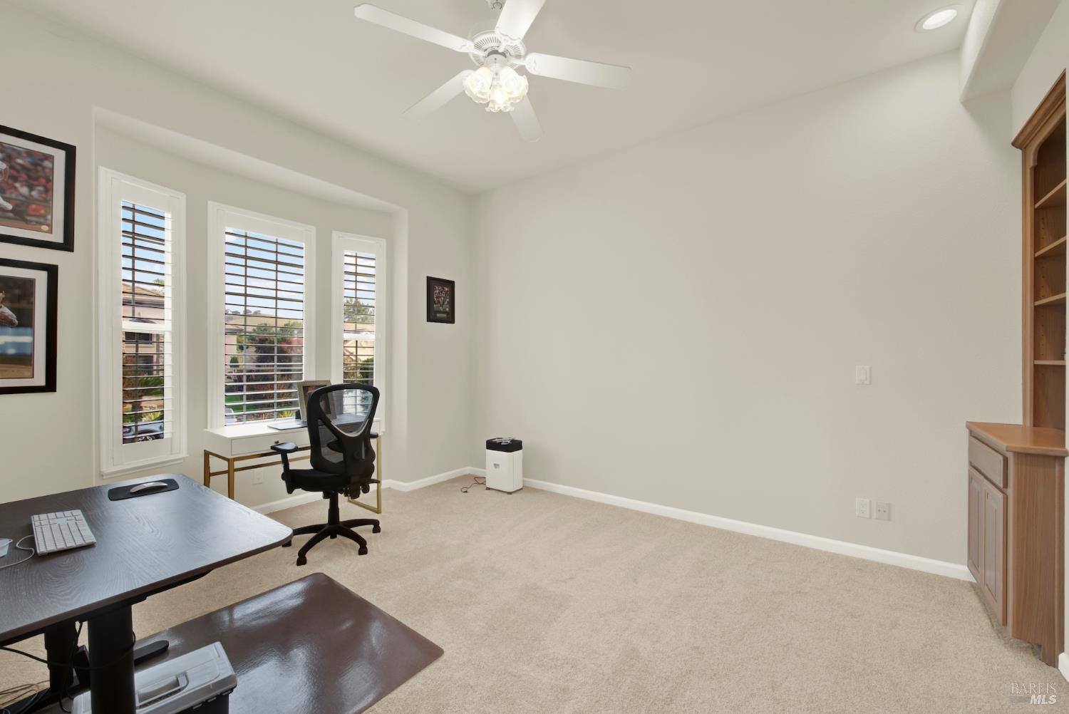 Detail Gallery Image 50 of 94 For 3261 Congressional Cir, Fairfield,  CA 94534 - 5 Beds | 4/1 Baths