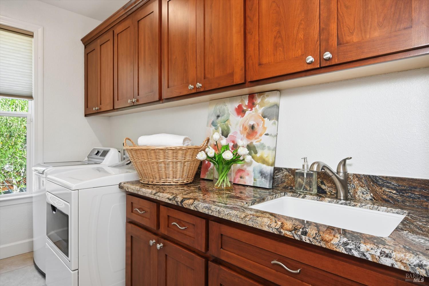 Detail Gallery Image 28 of 60 For 5251 Dry Creek Rd, Napa,  CA 94558 - 2 Beds | 2 Baths