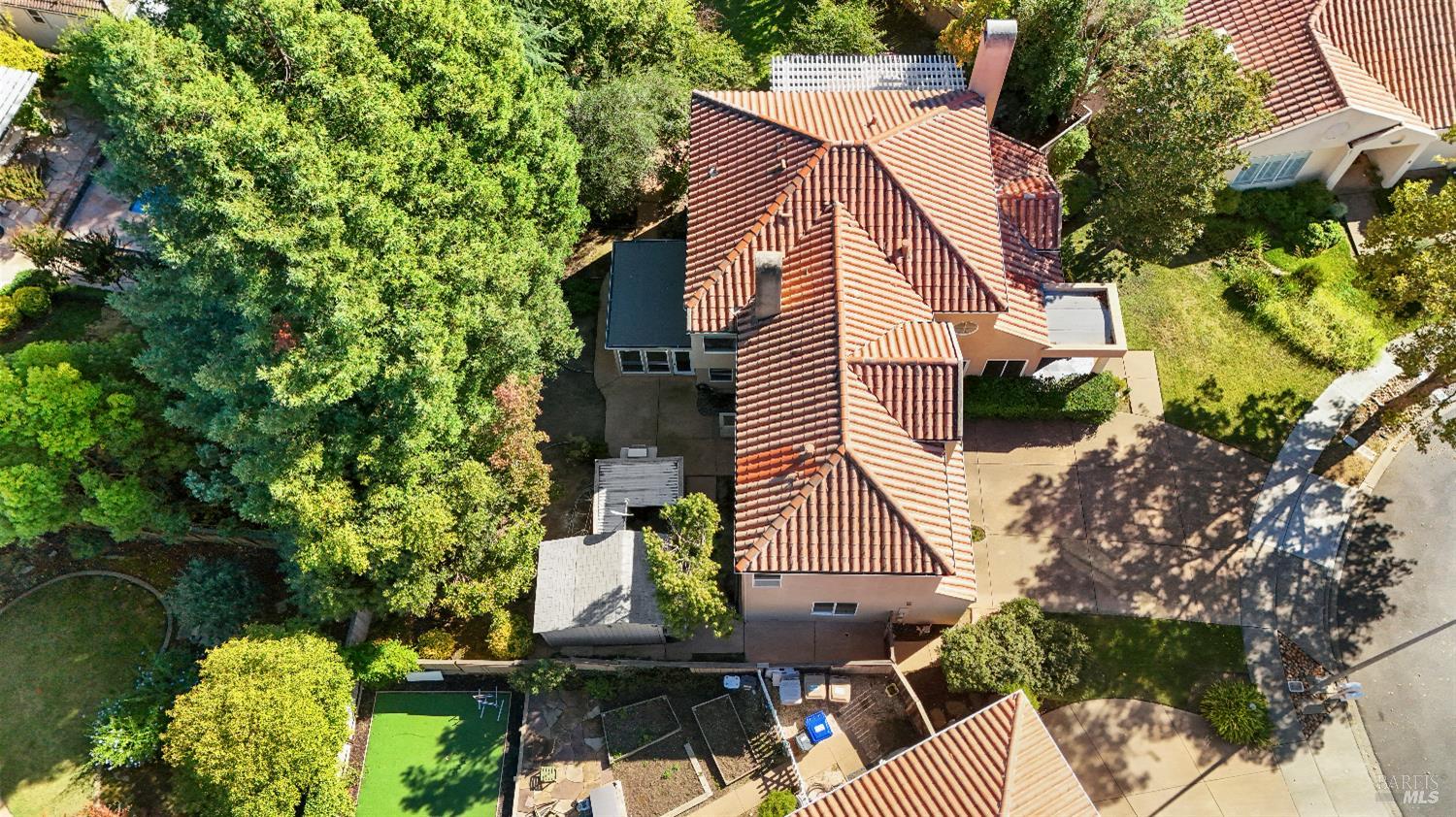 Detail Gallery Image 24 of 26 For 9 Emperor Ct, Napa,  CA 94558 - 4 Beds | 2/1 Baths