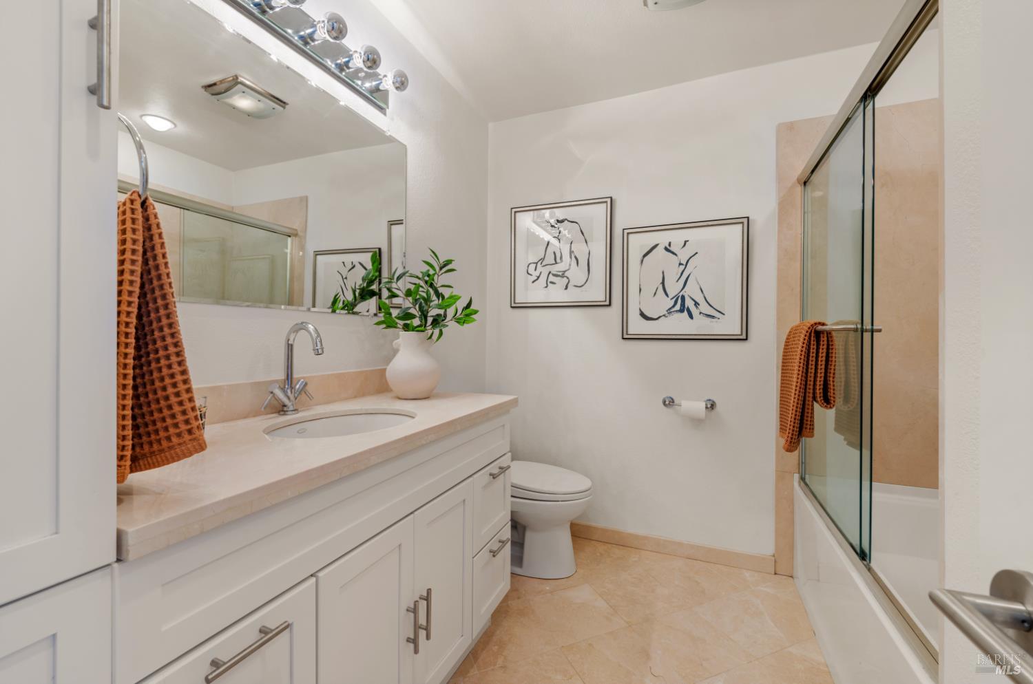 Detail Gallery Image 23 of 29 For 14 Mariner Green Dr, Corte Madera,  CA 94925 - 3 Beds | 2/1 Baths